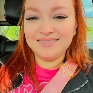 Meet your Posher, Nayeli